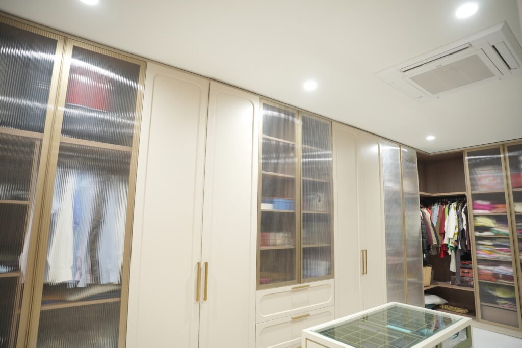 NovaWard Custom Wardrobe